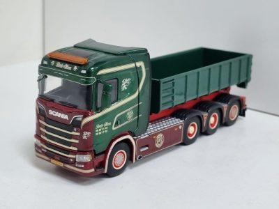 WSI scania S 8x4 van BRDR OLSEN uit DENEMARKEN met HOOKLIFT SYSTEM + HOOKLIFT CONTAINER 15M3
