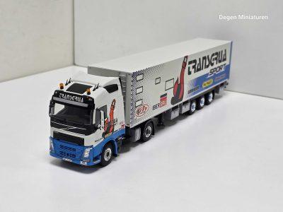 WSI volvo FH4 van TRANSGRUA uit PORTUGAL met box trailer