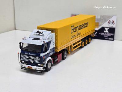 WSI scania 2 serie 4x2 van J. VAN KLOOSTER met classic zeiltrailer van FERRYMASTERS